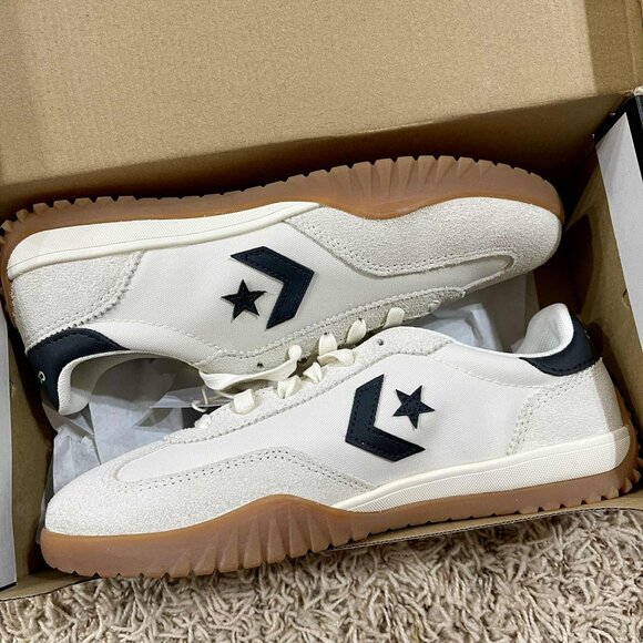 Converse Women’s Run Star Trainer Sneakers Shoes Cream, Size 7.5 (New) - Picture 4 of 16